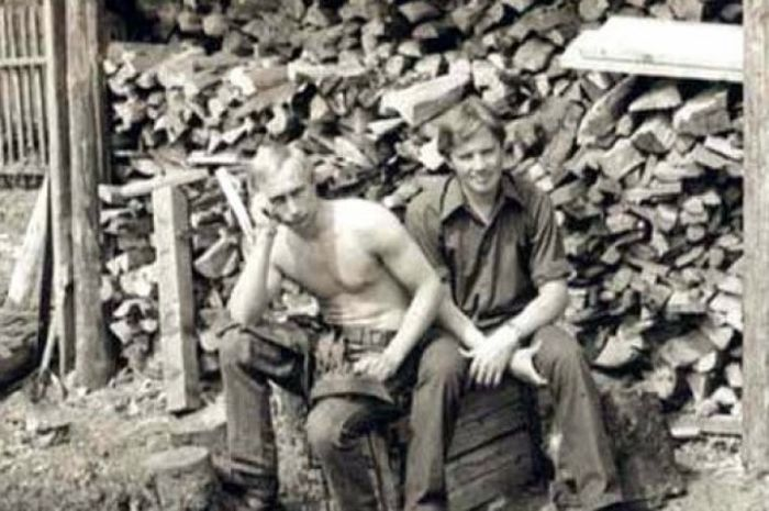 Почти всю жизнь он работал в органах внешней разведки, учился в развед.школе. 
