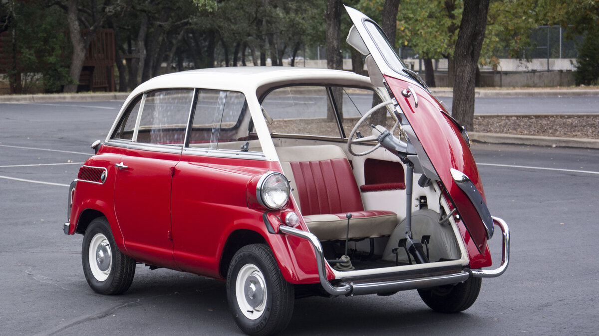 Автомобиль BMW Isetta