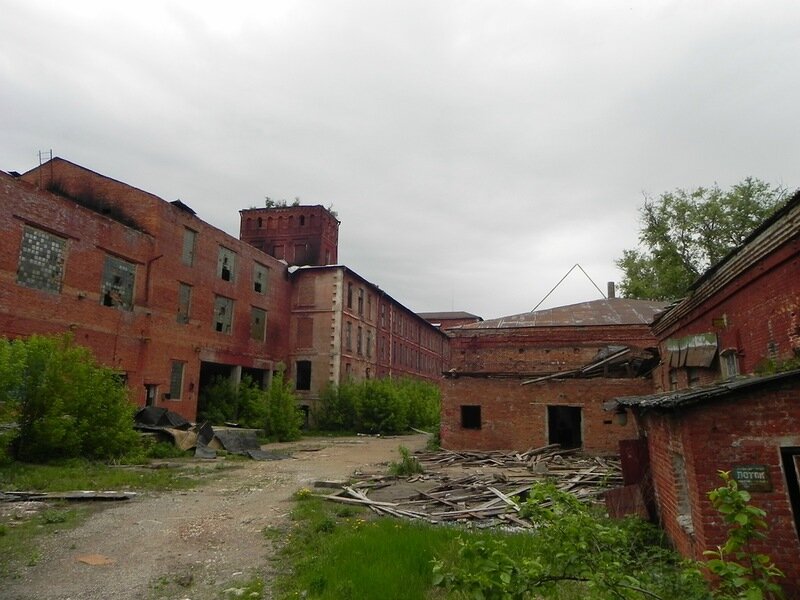 Ситценабивная фабрика серпухов. Заброшка серпухов. Заброшки в ивановских двориках серпухов. Пущино московская область усадьба. Заброшки в серпухове без охраны.