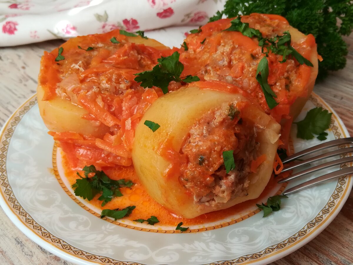 Картошка, фаршированная мясом