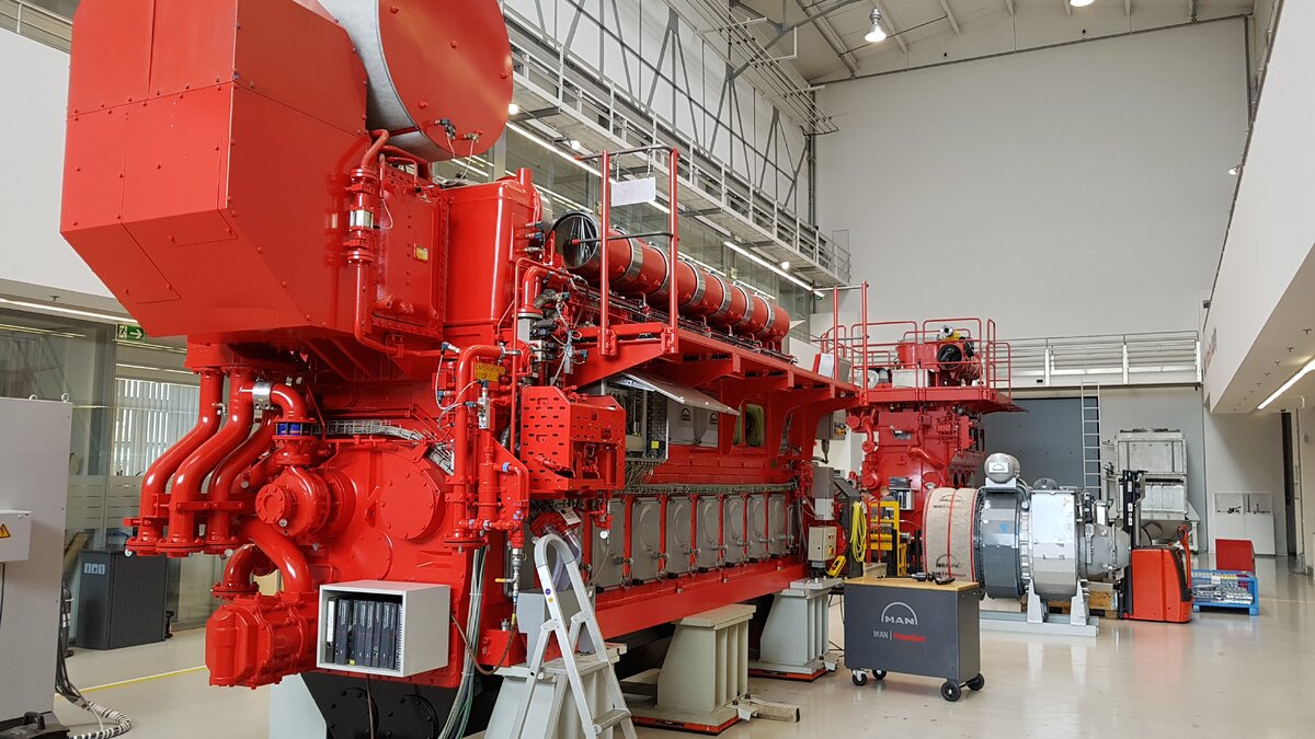 Двигатель 8L51/60DF.