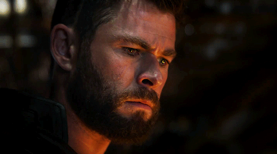 Кадр из фильма "Мстители: Финал"    