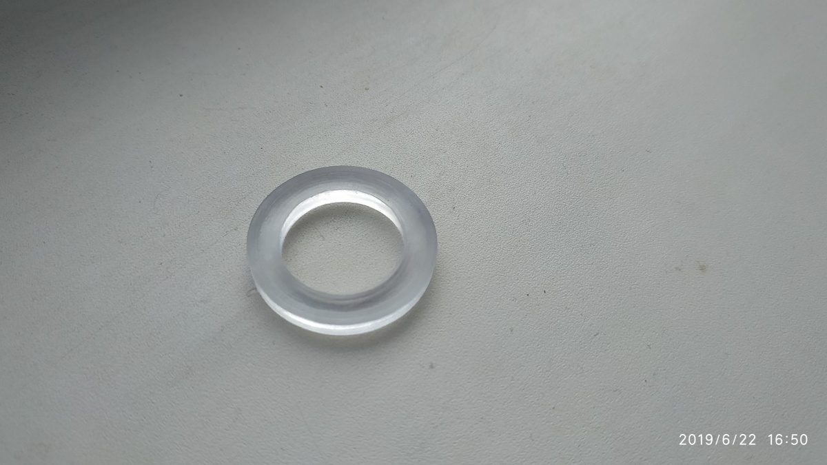 Силиконовых прокладок понадобилось 4 шт