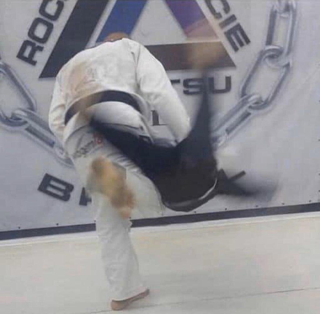 Как получить власть разумным способ над коллегами,друзьями и родными?