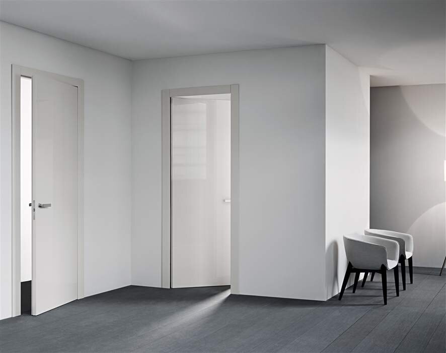 Покраска стен требует хорошей подготовки поверхности.