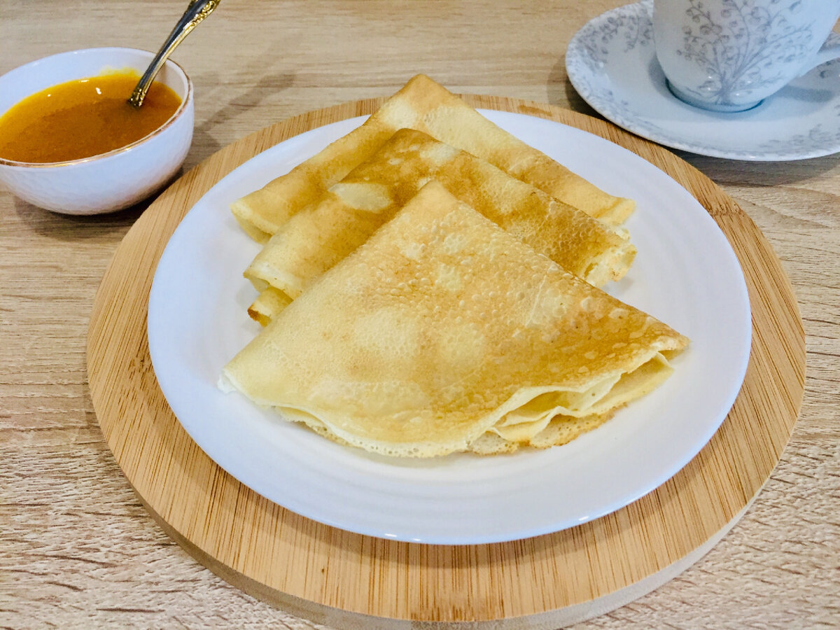 Блинчики с джемом. Международный день блина.