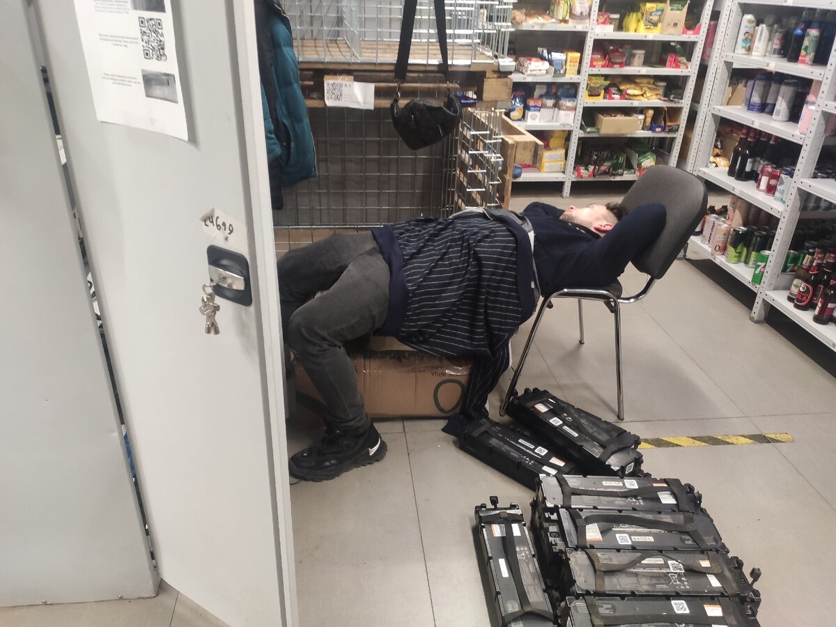 Солдат спит служба идёт 