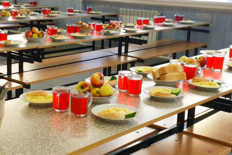    Цена «котлеток с пюрешкой» в РФ достигла максимума с июня 2022 года — 254,54 рубля Белов Михаил Александрович