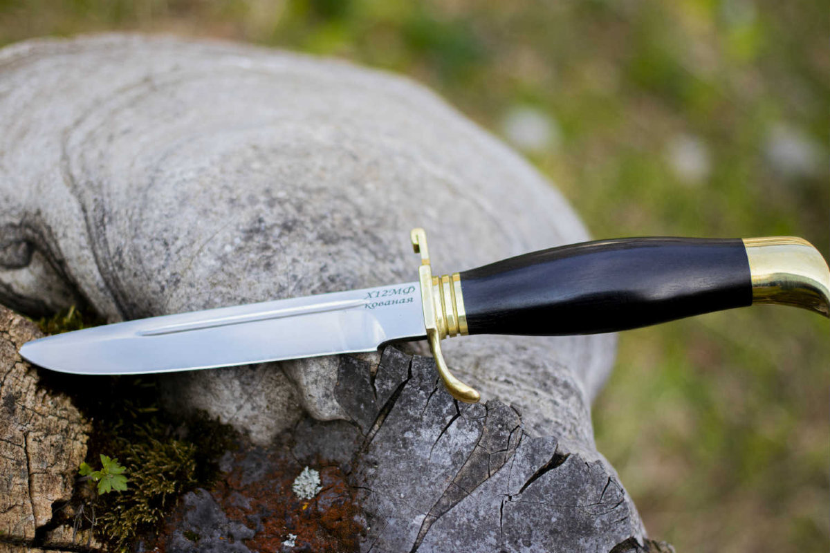 Нож "Финка НКВД", реплика из стали Х12МФ, рукоять из граба с латунью, Окские Ножи