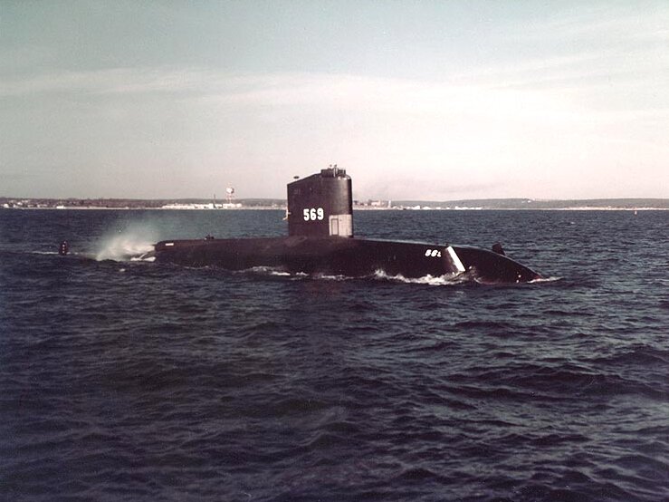 "Альбакор" где-то в районе Ньюпорта. 11 марта 1957 года (Фото ВМС США / Naval History and Heritage Command  / www.history.navy.mil)