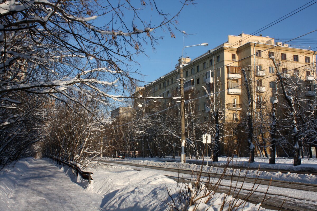 Источник: https://www.wikiznanie.ru/wp/index.php/%D0%96%D0%B8%D0%B2%D0%BE%D0%BF%D0%B8%D1%81%D0%BD%D0%B0%D1%8F_%D1%83%D0%BB%D0%B8%D1%86%D0%B0_(%D0%9C%D0%BE%D1%81%D0%BA%D0%B2%D0%B0)