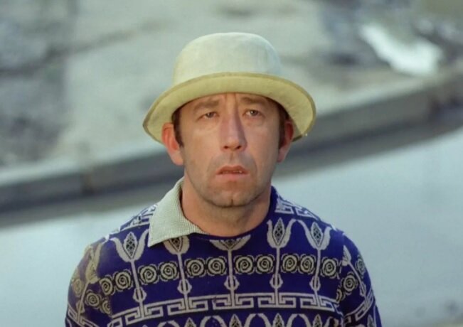 В октябре 1975 года на экраны вышла трагикомедия Георгия Данелии «Афоня», которая изначально подразумевалась в формате мрачной драмы, но Данелия не хотел, чтобы главного героя его фильма зритель...-3