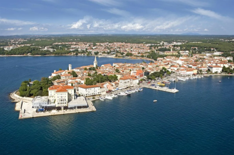 Бухта Пореча. Фото:  Gulaytour.ru