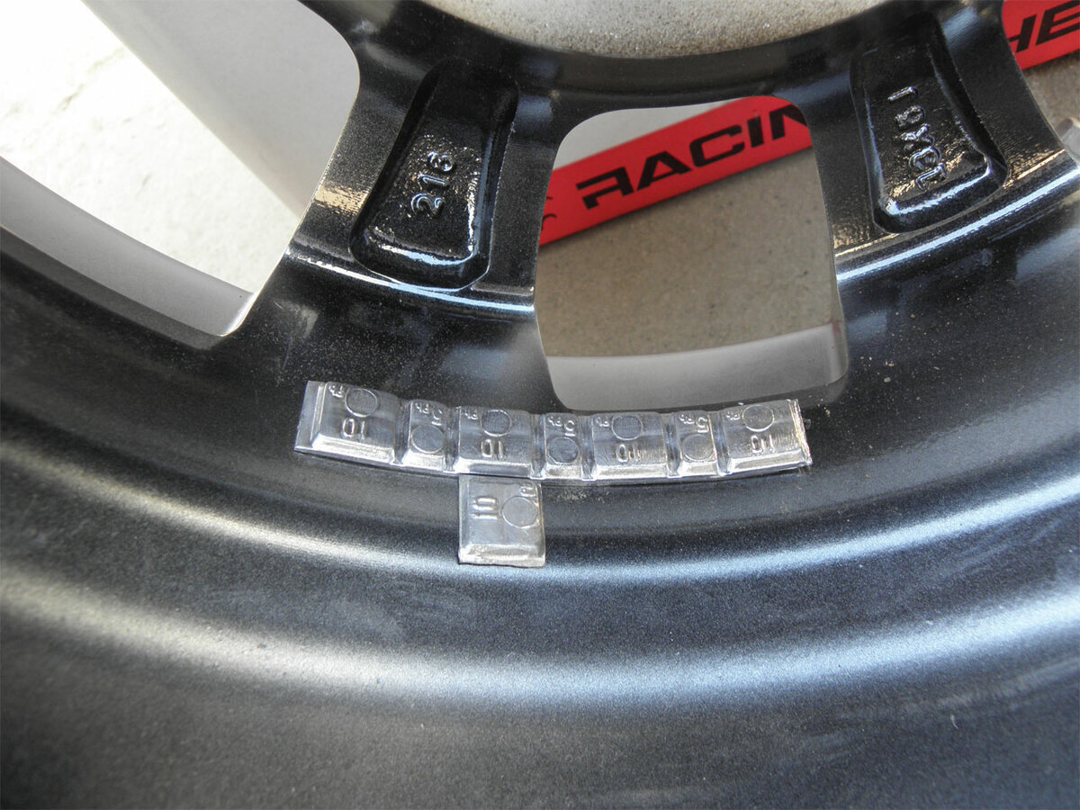 Работник шиномонтажа рассказал, на что точно нужно обратить внимание ...