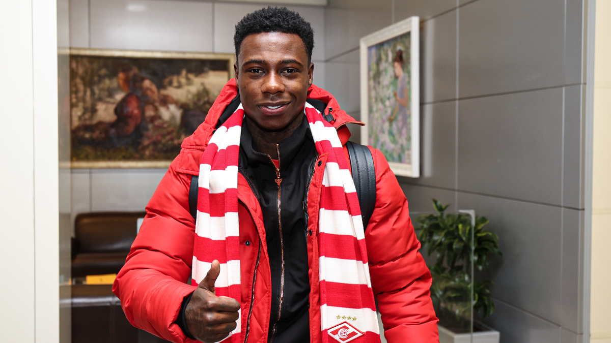 Квинси Промес в Москве. Пресс-служба "Спартака"