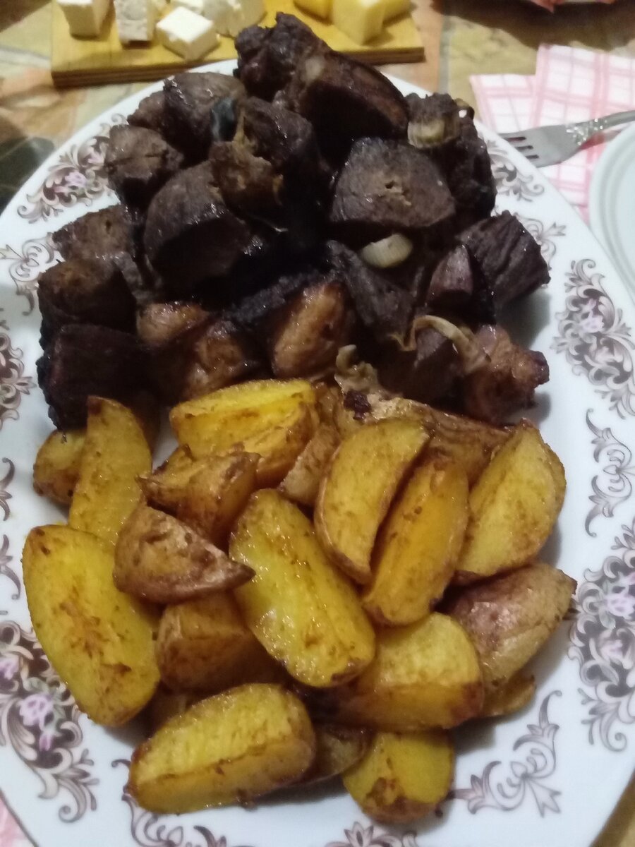 Шашлык из говядины с картофелем по-деревенски