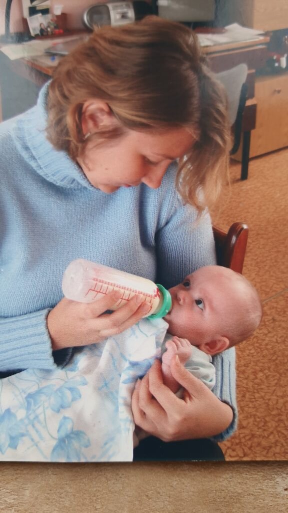 Мама и дочь. Знакомство.