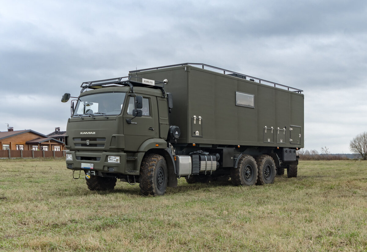 Автодом на базе КамАЗа за 11 млн рублей: сауна, прицеп-гараж, солнечные  батареи | Все о грузовиках – Trucksplanet | Дзен