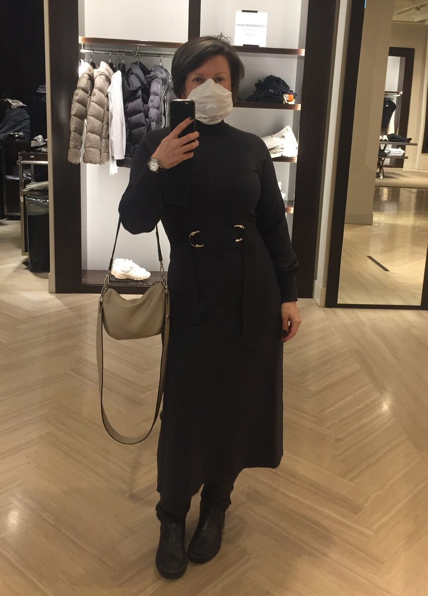 Новое платье автора. Фото сделано автором и принадлежит автору 