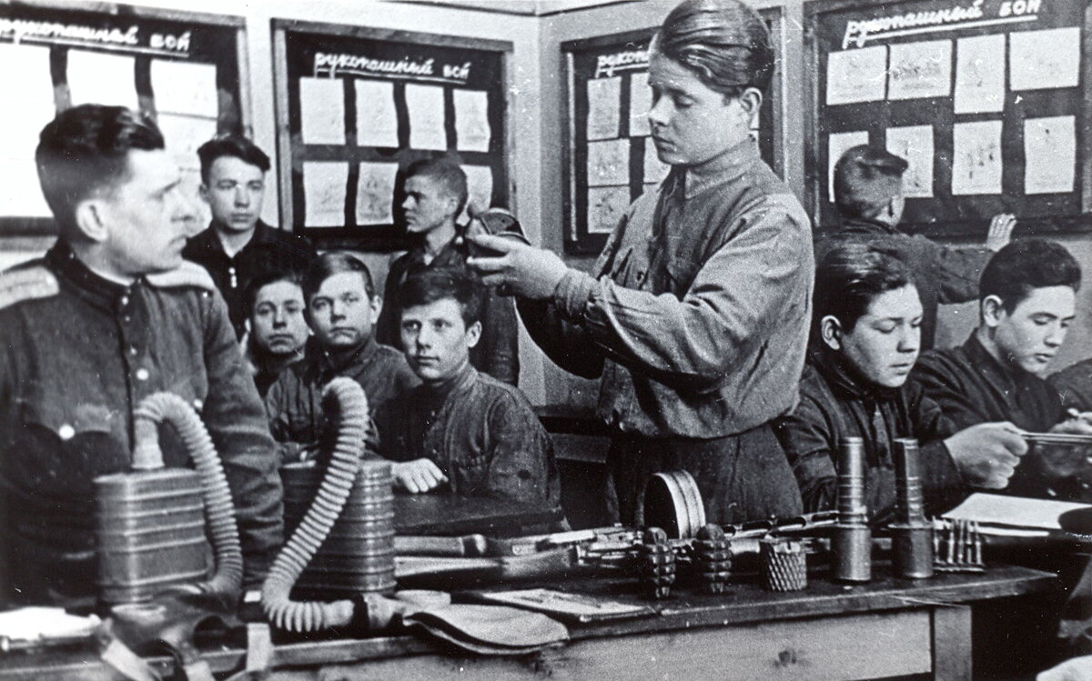 Организация всеобщего военного обучения граждан (Всевобуч) 1941 год.