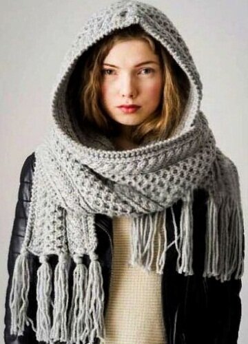 Свободный капор-шарф. Фото из свободных источников. 