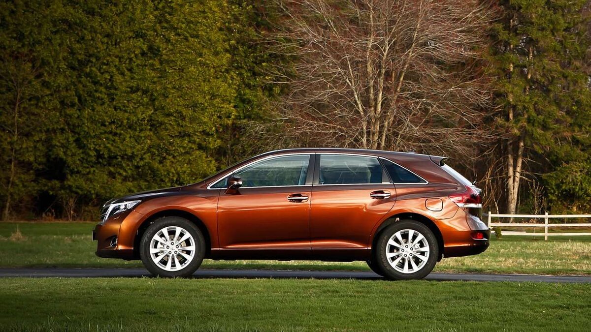 Обзор Toyota Venza. Все что нужно знать, чтобы принять правильное решение.