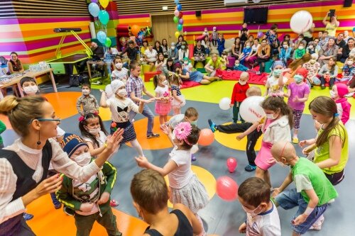 За 15 лет фонд помог более 66 000 детей 