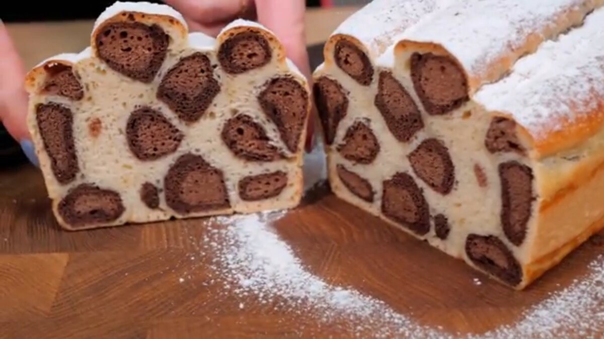 Готовлю необычный кекс из самых обычных продуктов. Если вы хотите удивить своих гостей и порадовать родных,то обязательно приготовьте этот оригинальный и очень красивый леопардовый кекс. Уверяю вас все будут в восторге