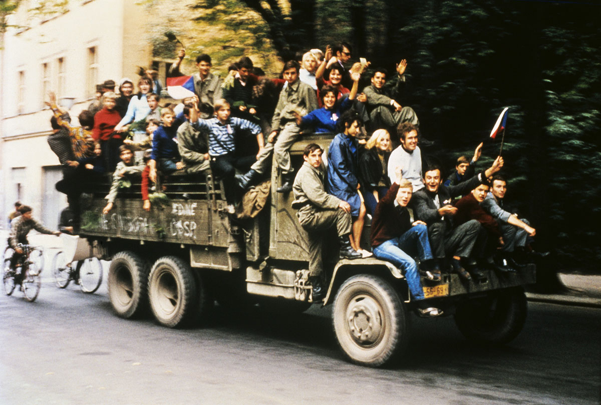 Ввод войск стран варшавского договора в чехословакию. Чехословакия 1968. Чешская Весна 1968. Пражская Весна 1968. СССР В Чехословакии в 1968.