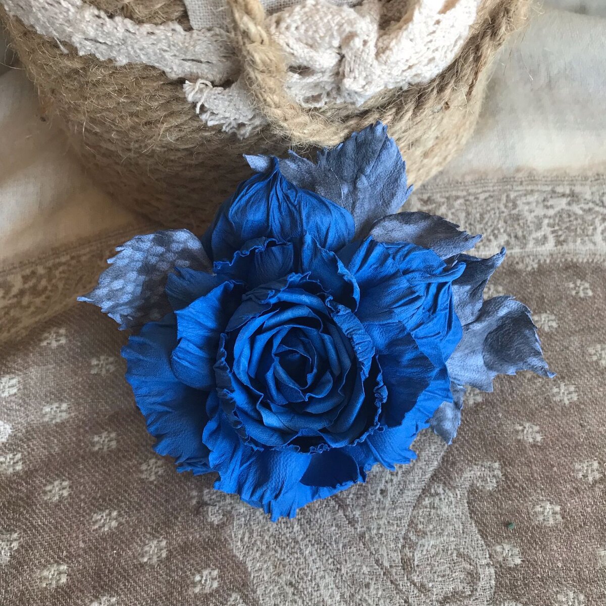 Цветы из кожи от Дианы Пересвет: все гениальное просто! | ЭпоксиднаяФея ...