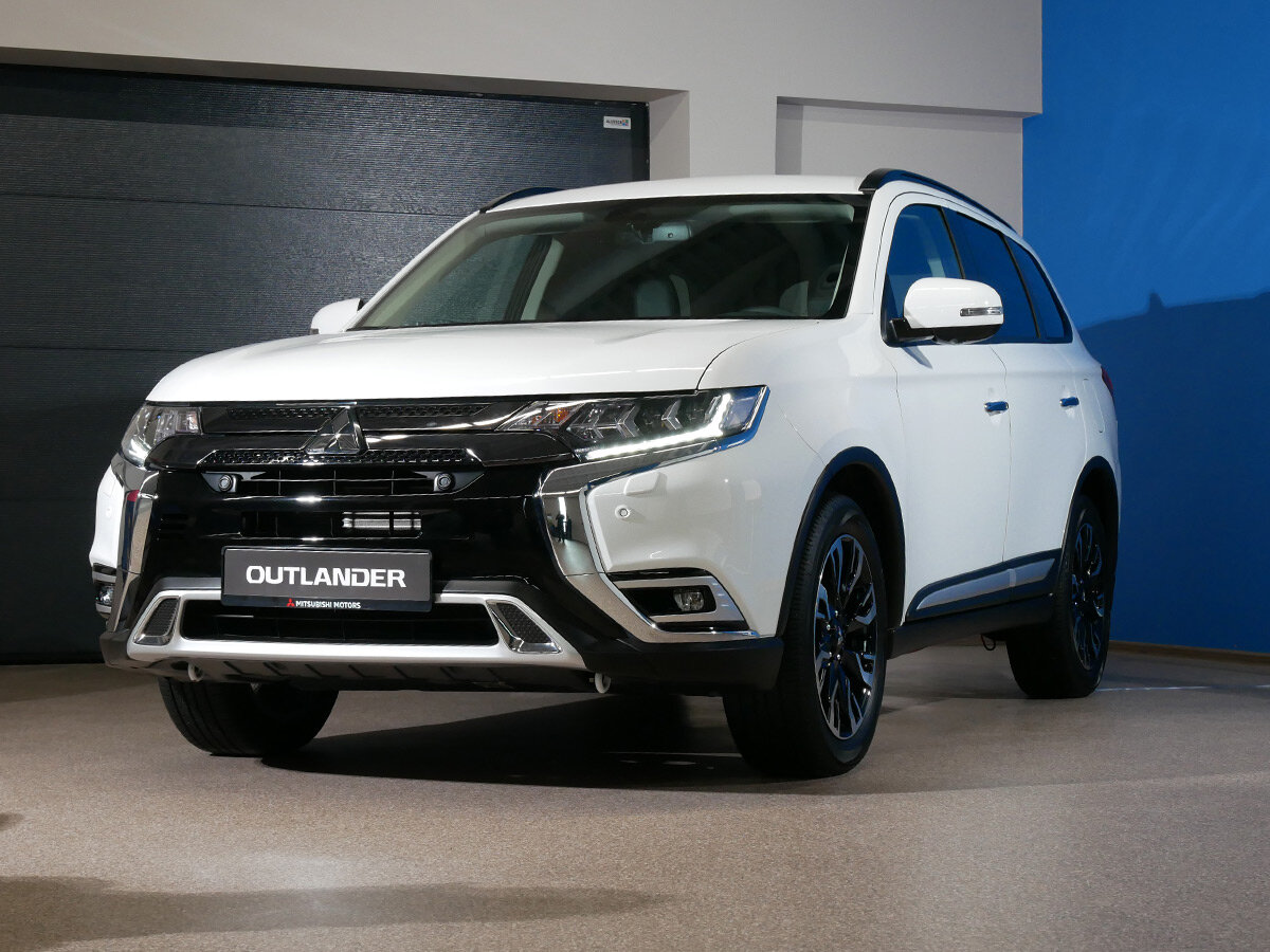 Понял, почему надо было покупать новый Mitsubishi Outlander 2021 еще вчера  | TurboAnimals | Дзен