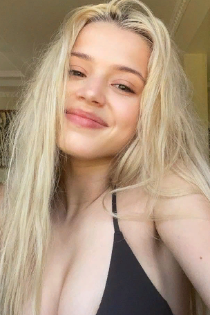 Юлька на отдыхе