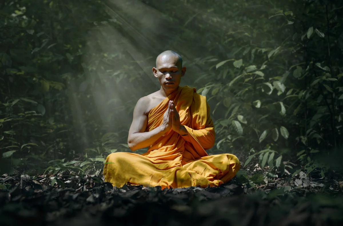 Буддистский монах Тибет. Монах буддист Шаолинь. Будда Гаутама. Китайский монах даос. Монах медитирует