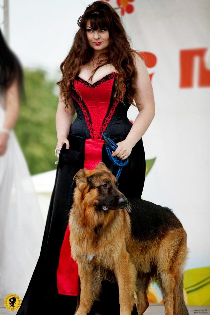 Вечернее платье ручной работы для Цветалины. Дизайнер Елена Романова 