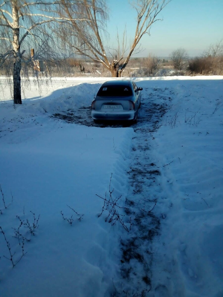 Наша "Люся" припаркована.