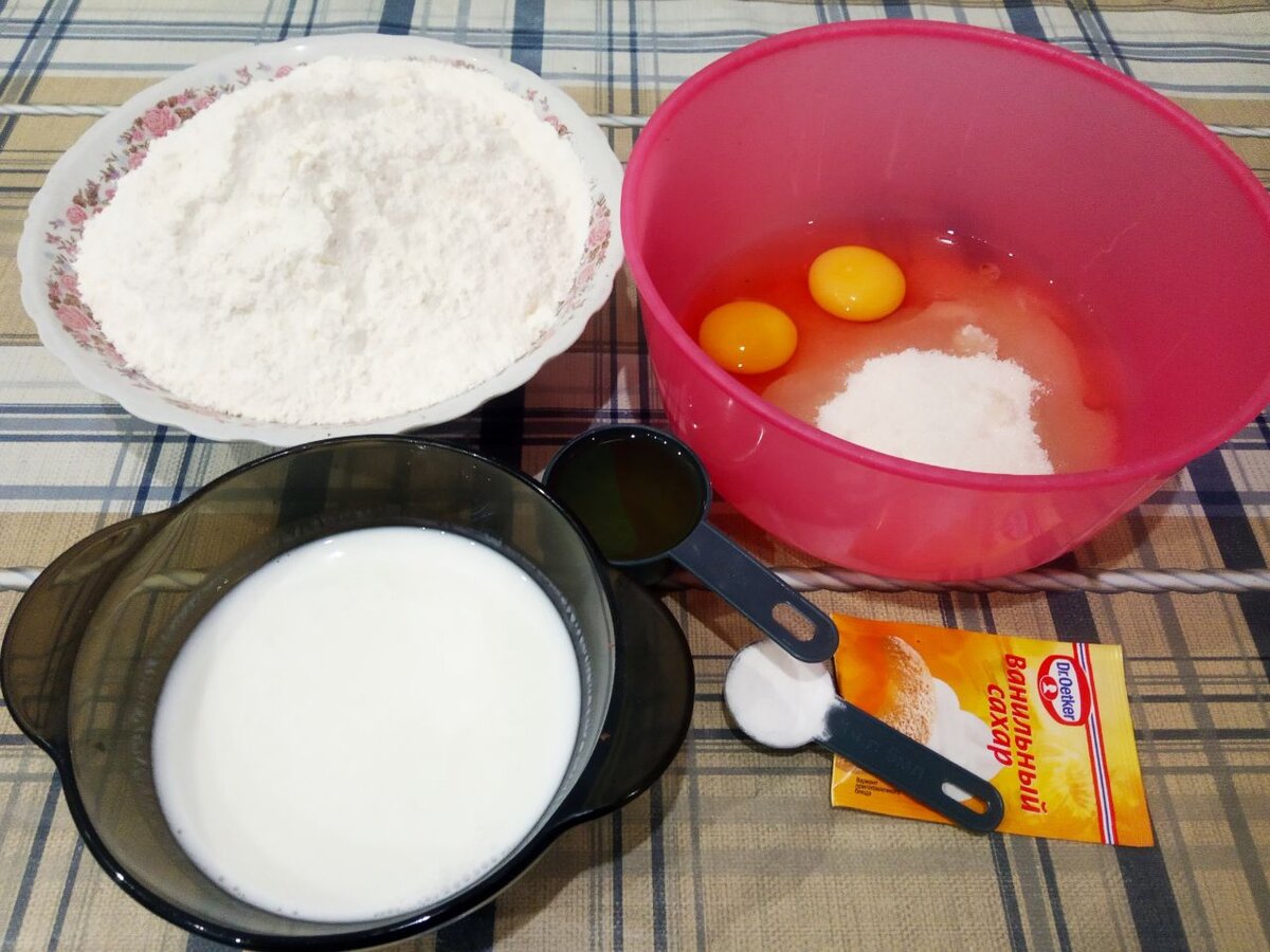 Ингредиенты для приготовления домашних коржиков