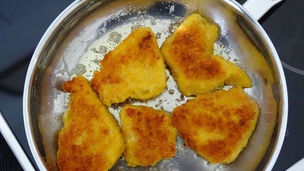 Котлеты на сковороде