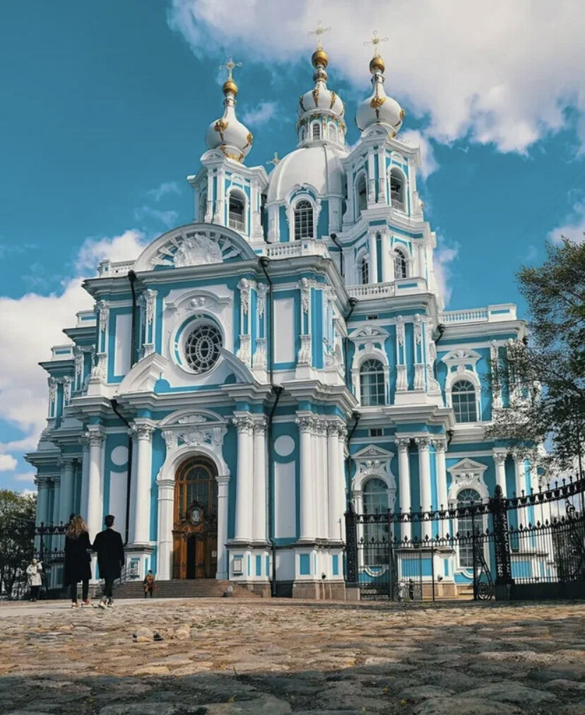 санкт петербург смольный монастырь