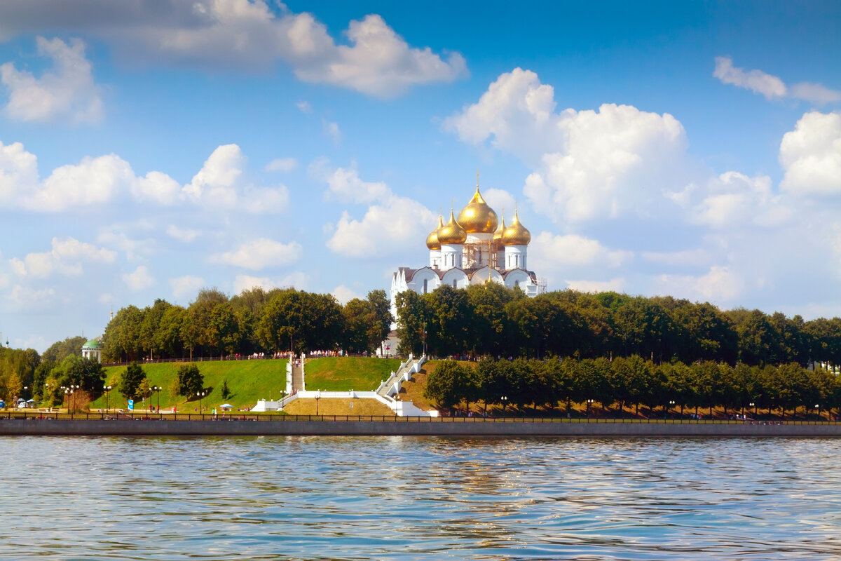 Успенский собор в Ярославле 