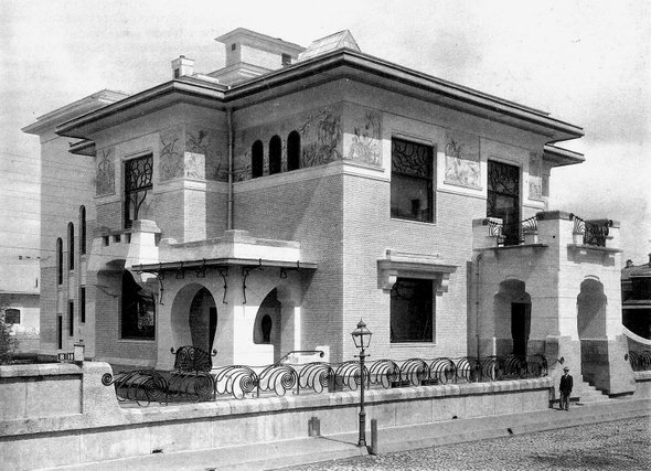    Исторический вид здания. Фото: Wikimedia Commons / Public domain