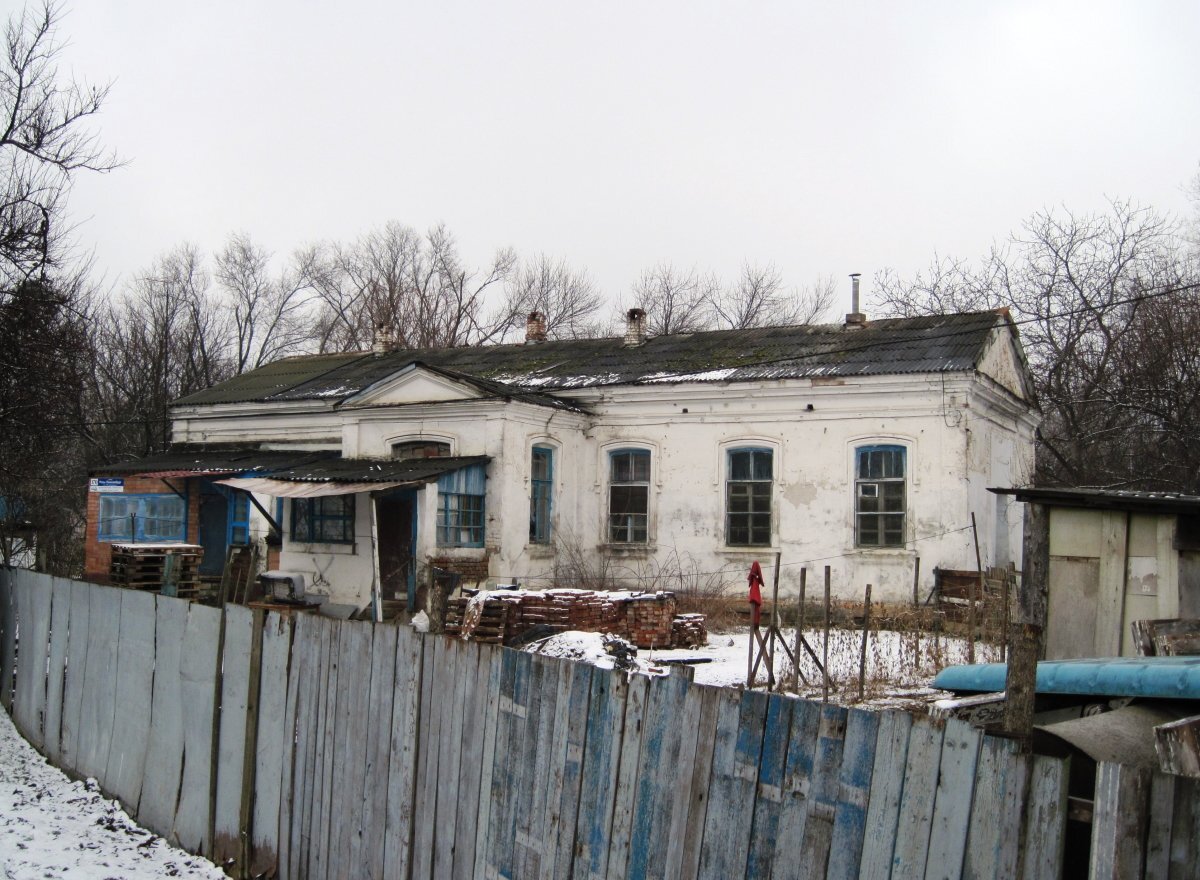 Армавир. Улица Розы Люксембург, 170. Здание бывшей Георгиевской церкви. Фото: arch-heritage.livejournal.com