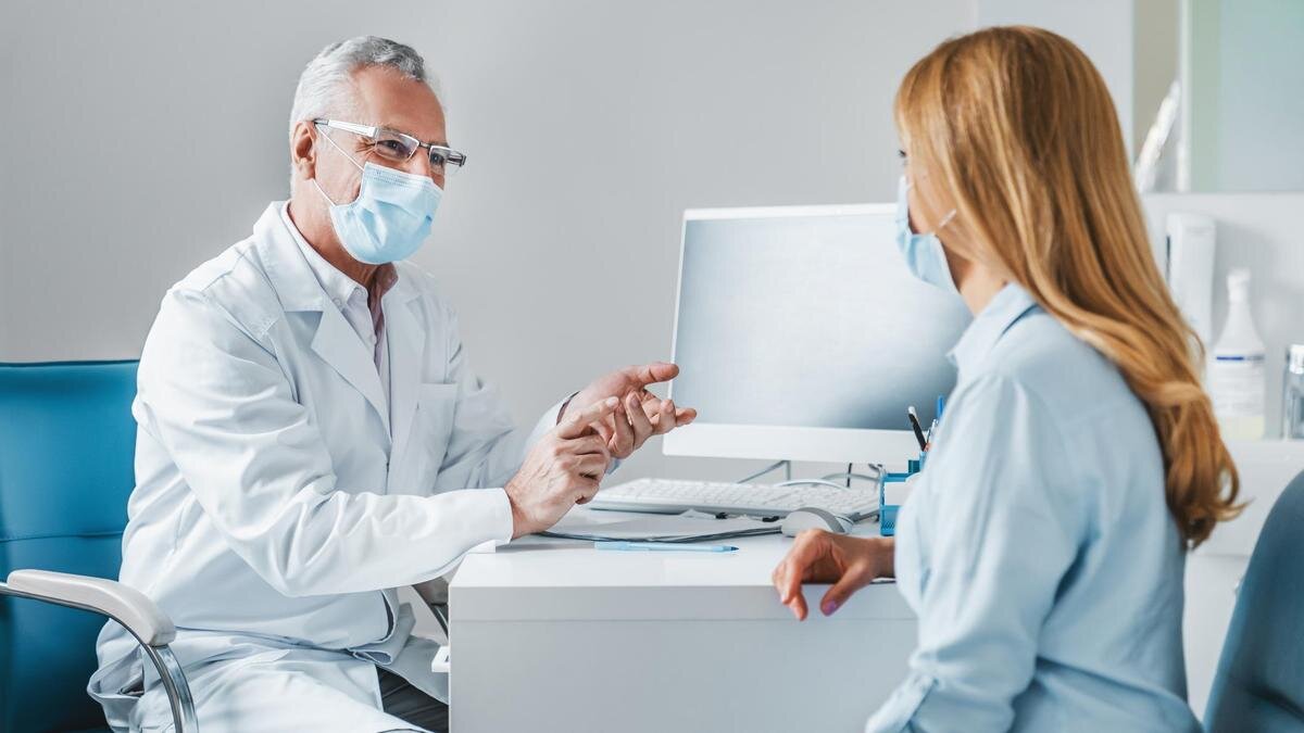    Пациент на приеме у доктора Inside Creative House / Getty Images