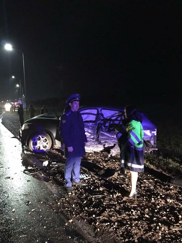     В Татарстане на трассе произошла массовая авария, в которой пострадали 5 человек. Среди них девятимесячный ребенок. Об этом сообщает пресс-служба прокуратуры республики.