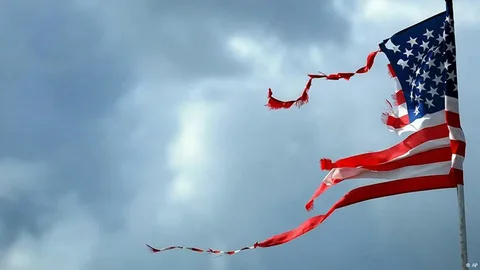Ближе к пропасти.