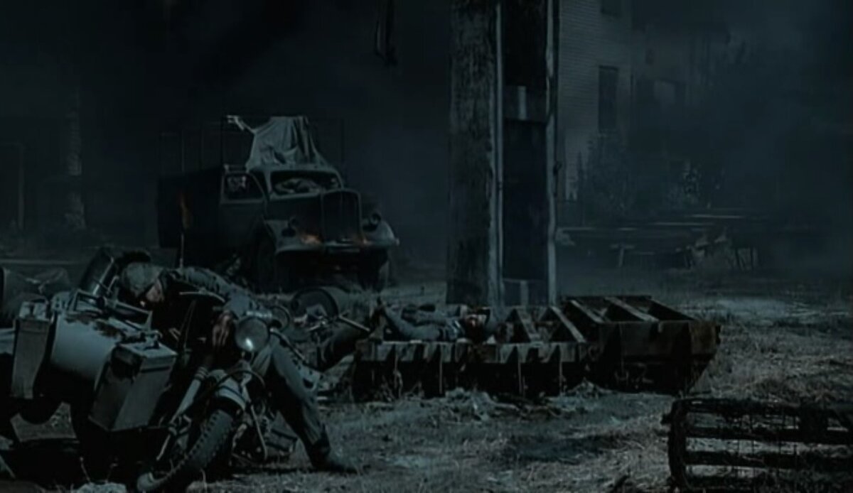 Кадр из фильма “Снайпер: Оружие возмездия”