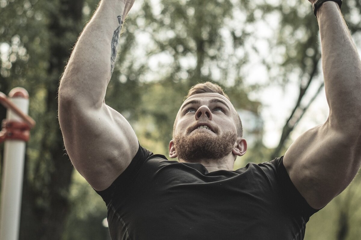     Советское упражнение, которое не могут повторить даже некоторые опытные атлеты: а у вас получится?