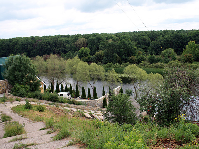 Место отплытия - село Карачун (галерея - стрелка вправо).