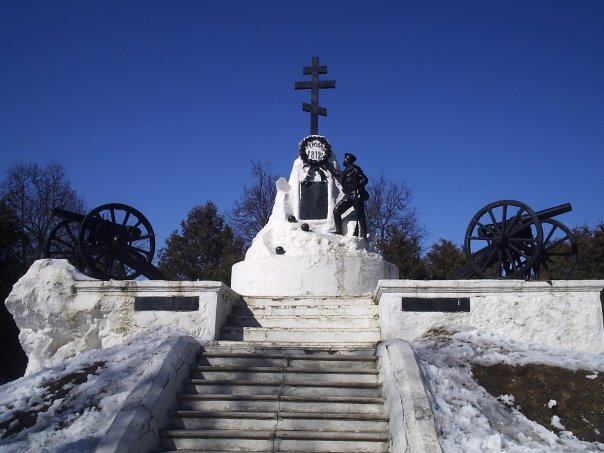 Памятник в Малоярославце. Фото автора
