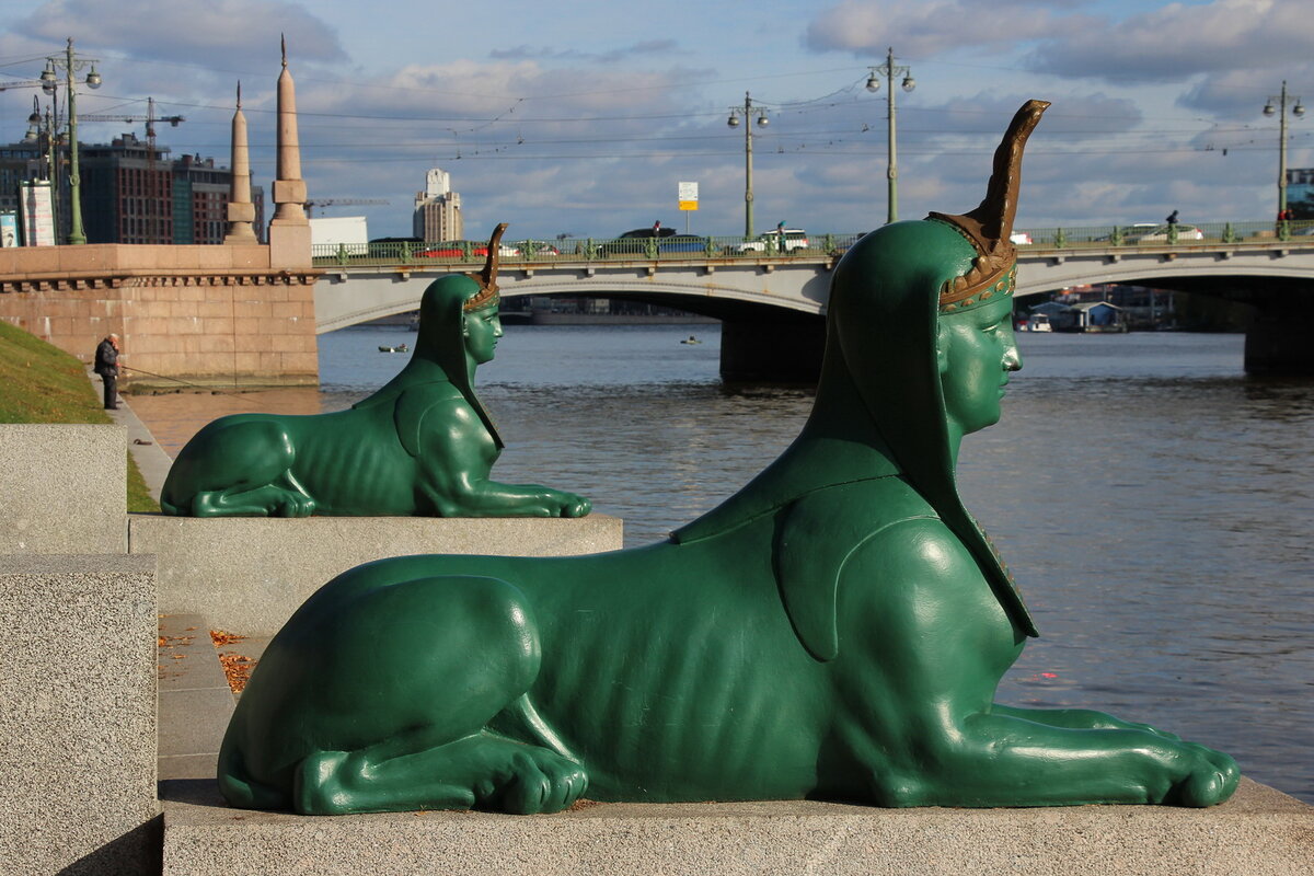 Сфинксы на страже Каменного острова