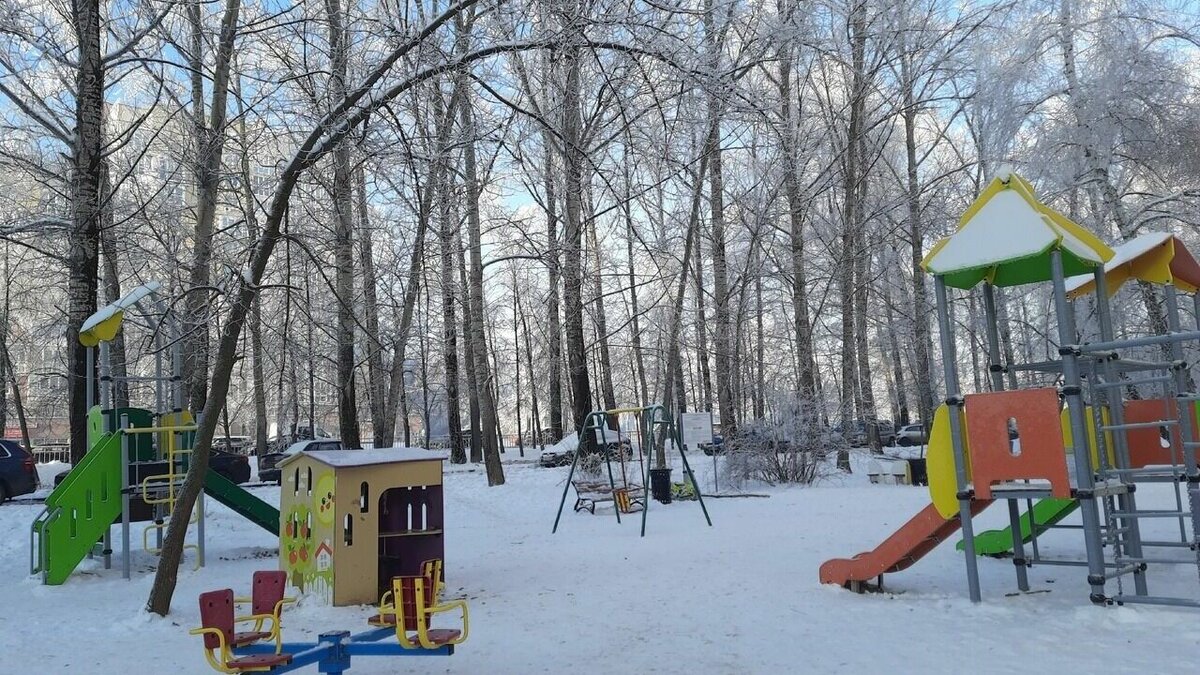     В Нижегородской области в зимний период будет работать порядка двух десятков лагерей для детей. Однако не исключено, что принимать будут только тех, кто сделал прививку от гриппа. Об этом рассказала замглавы регионального управления Роспотребнадзора Наталья Садыкова на пресс-конференции 2 декабря.